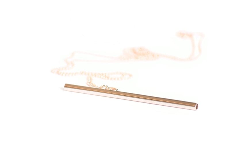 https://oovostraw.com/wp-content/uploads/2019/05/OOVO-rose-gold-vocal-straw-phonation-necklace-rg2-b.jpg